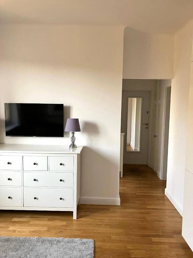 Cute Apartment In The City Center , 2-Beds , Wi-Fi - By Hik Apartments วอร์ซอ ภายนอก รูปภาพ