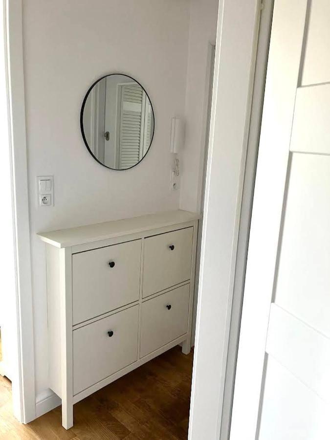 Cute Apartment In The City Center , 2-Beds , Wi-Fi - By Hik Apartments วอร์ซอ ภายนอก รูปภาพ